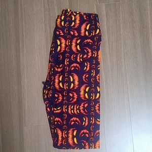Lularoe one size OS Halloween jack-o'-lantern